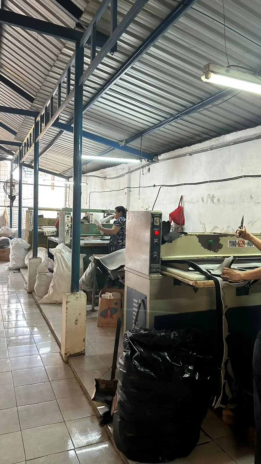 Mesin produksi sepatu 5