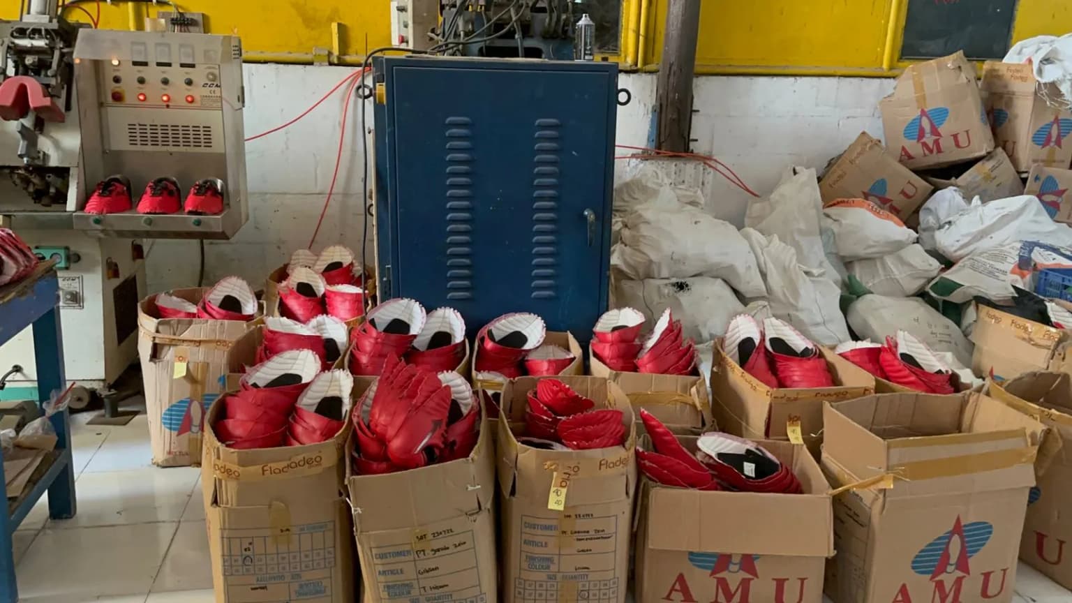 Mesin produksi sepatu 1