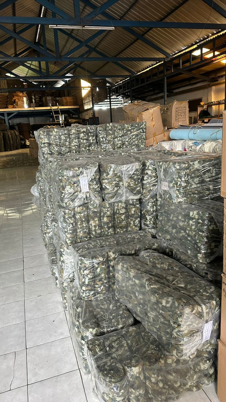 Proses produksi sepatu 1